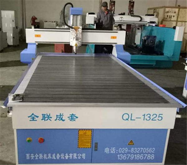 數控(kòng)雕刻機(ji) 數(shu)控雕刻(kè)機