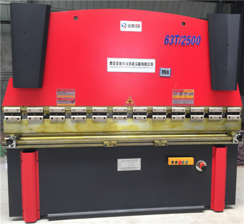 液壓數顯(xian)折彎機 液壓數(shu)顯折彎機(jī)