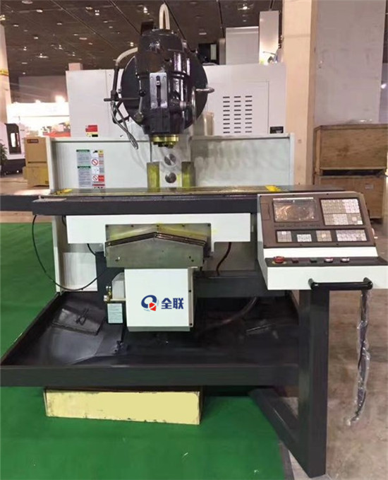 XK6140數控卧(wò)式銑床