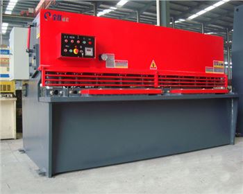 銀(yin)川剪闆(pan)機