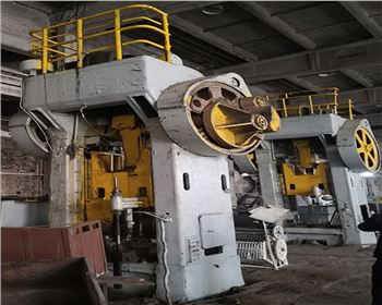 機械(xie)壓力機維修(xiū)改造