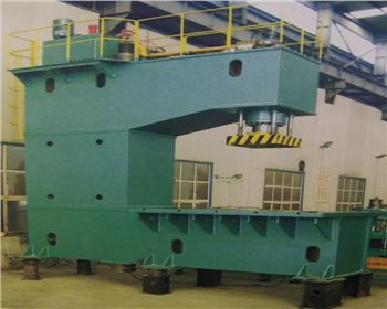 C型(xing)液壓機(jī)維修改(gǎi)造