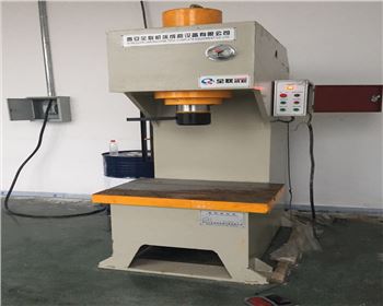 單柱液壓(yā)機維修改(gǎi)造